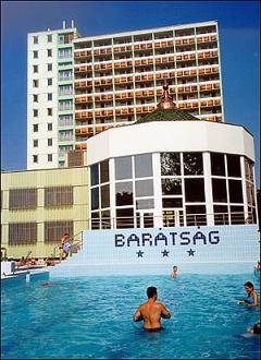 Hajdszoboszl is a small town with 25.000 habitants in Eastern Hungary. The town lies 202 km from Budapest. The town deservedly has got the name 