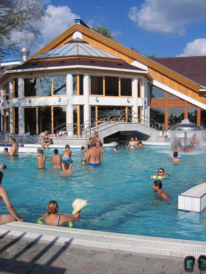 Mezkvesd results interesting and attractive for tourists not only because of its folk art. The Zsry Spa is one of the best known thermal baths of Hungary.