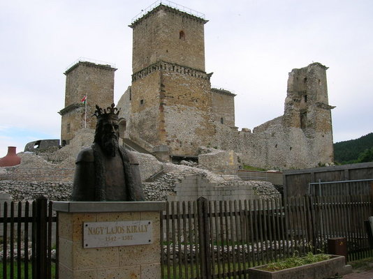 La storia di Miskolc risale fino alla cultura preistorica dell'era glaciale. I suoi primi abitanti erano i cotinus dalla trib celtica, che si sono stabiliti in questa zona nell'et del ferro. I ricordi ungheresi risalgono a pi di mille anni fa.