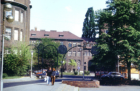 Da Szeged 2100 Stunden jhrlich von der Sonne beschienen wird, nennt man diese Stadt an der Mndung der Theiss und der Maros auch 