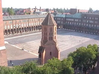 Da Szeged 2100 Stunden jhrlich von der Sonne beschienen wird, nennt man diese Stadt an der Mndung der Theiss und der Maros auch 