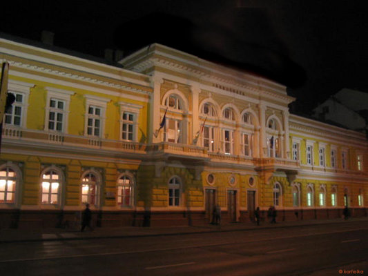 Szolnok is the capital of Jsz-Nagykun-Szolnok county and is the meeting point of the Tisza and Zagyva rivers. It is the waterway, road, and railroad junction of Alfld.