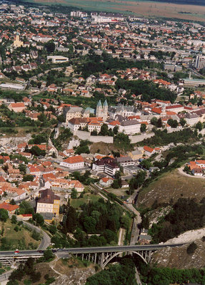 Veszprm (population 59 000) lies between Bakony and the northern part of Lake Balaton. Its history stretches back to the time of Hungary's founding when Gizella established the first episcopate and thus Veszprm came to be the city where queens were crowned.