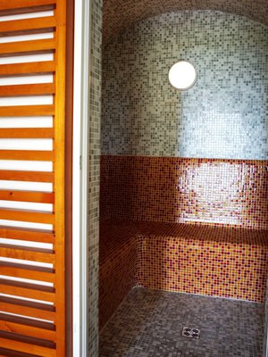 Alba Villa is located on the northern side of Lake Balaton in the resort Balatonf�red, which is the best known historical bathing town of the lake and has favourable climate by its geographical position.