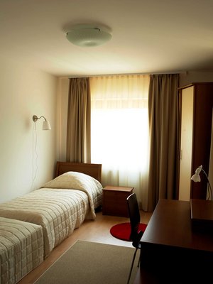 Alba Villa is located on the northern side of Lake Balaton in the resort Balatonf�red, which is the best known historical bathing town of the lake and has favourable climate by its geographical position.