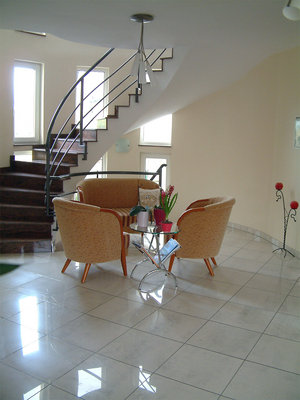 The Anett's Villa is situated in one of H�v�z's most flowery and wonderful streets, in a peaceful, natural environment, yet not far from the lake and the town centre.