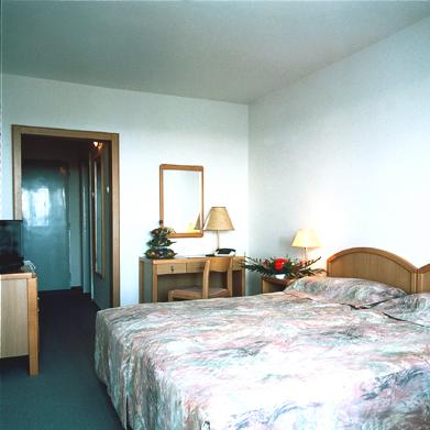 Balatonf�red is the capital of the northern shore of Lake Balaton. Hotel Annabella is 50 m far from the shore of Lake Balaton, with a beautiful view over the lake and Tihany Peninsula. Each room - with balcony - has a fine panoramic view over the lake and the surrounding countryside.