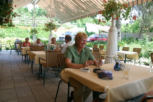 Hotel Aqua is located in Eger, only 100 meters away from the Turkish Bath, the open air bath and the Aladar Bitskey swimming pool. The hotel maintains 16 air-conditioned rooms.