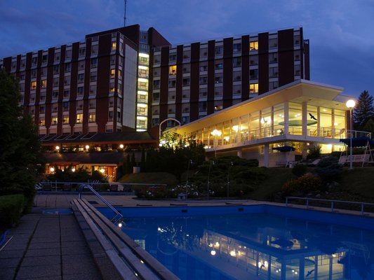 Our hotel is located close to the thermal lake of H�v�z (300 m). It's open all year round and waiting for you with high quality services. The hotel offers - in addition to the traditional health preservation cures - also different fitness, wellness and beauty packages.