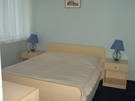 The CEU Center is located in suburban Budapest, about 20 minutes from downtown. All 411 rooms and suites are air-conditioned and include private showers.