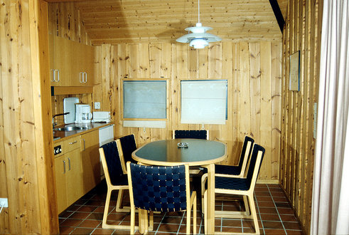 The 4-star club is a hotel and holiday village complex which lays on a 13 hectares area. It is located on the edge of the Tihany-peninsula which became a nature reserve in 1952.