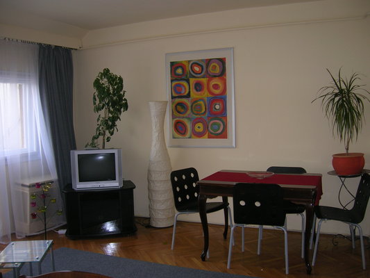 Danube River Apartment is located on the Buda side of the city, at the foot of the Elisabeth bridge and the Gell�rt hill, on Attila road. Our apartment offers a splendid view of the Danube, and of both the Pest and the Buda side.