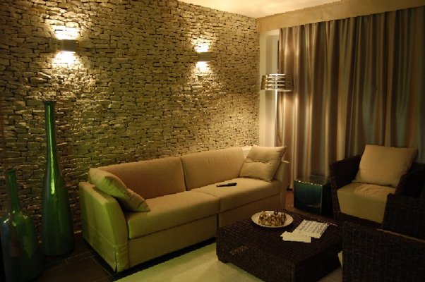 The luxurious Echo Residence apartment hotel, with one of the best views in Tihany, receives guests year-round. This summer vacation paradise in the heart of Tihany is perched on Kopasz Hill, above the Yacht Club and lakeside bathing area.