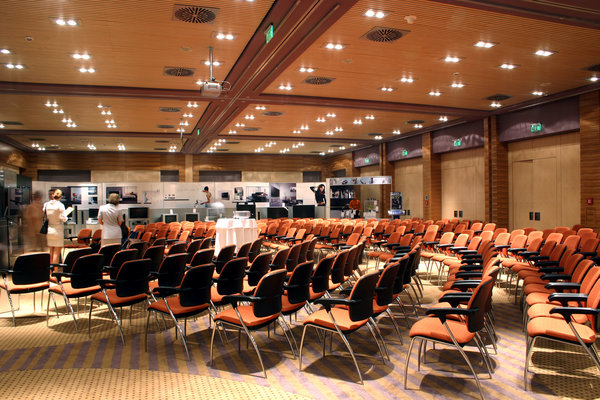 Hotel Fagus**** is a new conference and wellness hotel situated in the forests of L�v�r Hills in the green belt of Sopron, just 7 kms far from the border of Hungary and Austria, 15 kms from Lake Fert�, 60 kms from Vienna and 220 kms from Budapest.
