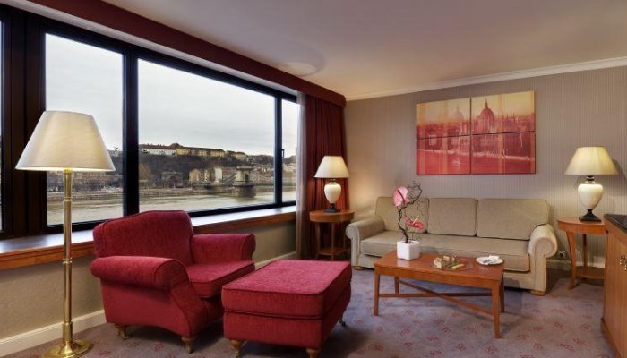 With the reputation for being among the finest hotels in the city, the Hotel InterContinental Budapest offers many features for both business and vacation travellers.