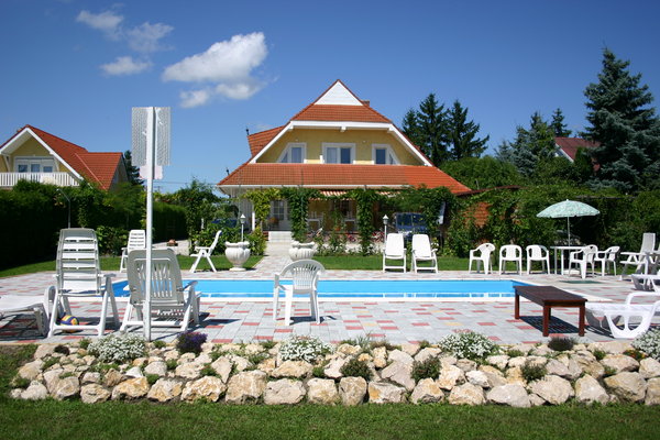 Pension Lorelei is located in Gyenesdias, at the northern shore of Lake Balaton, at the south-west foot of Keszthely Mountains. The main industry of Gyenesdias is the tourism.