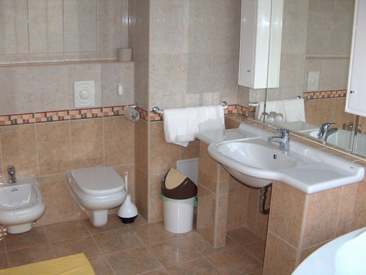 Hotel Margar�ta is a popular and constantly developing holiday destination located in a favoured part of Balatonf�red, right next to the 71 motorway.
