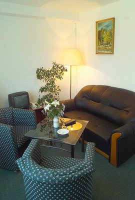 The three stars Hotel M�ria is located directly on the shore of Lake Balaton, in a beautiful landscaped environment. In the hotel a restaurant, a drink bar and 2 conference rooms (each for 50 people), in the park basins for children and for adults and an own beach welcome the guests.