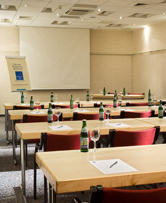 This 4 star conference hotel with unique facilities is situated in picturesque surroundings, in the Chesnut Garden. It is linked to the renovated Budapest Congress & World Trade Center by a closed corridor.