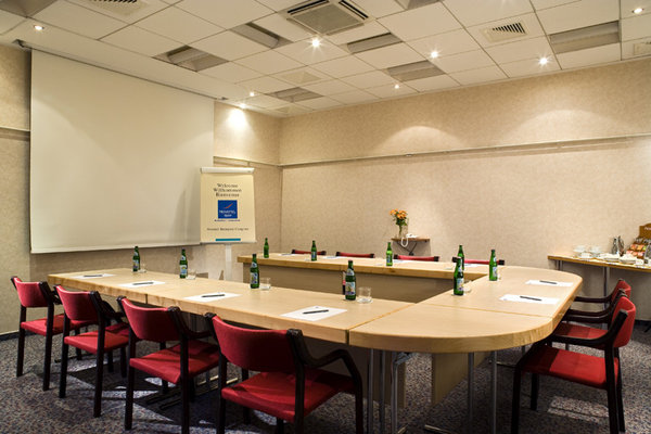 This 4 star conference hotel with unique facilities is situated in picturesque surroundings, in the Chesnut Garden. It is linked to the renovated Budapest Congress & World Trade Center by a closed corridor.