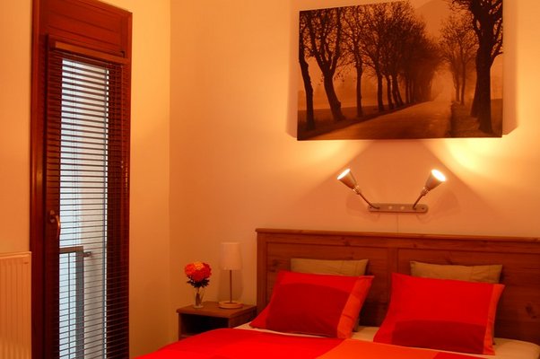 The flats of the Paradise Apartments are located in the center of Budapest, only about eight minutes walk from the main tourist area of Budapest. Most of the clubs shops and coffee houses are in walking distance.