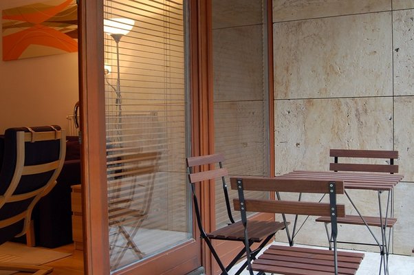 The flats of the Paradise Apartments are located in the center of Budapest, only about eight minutes walk from the main tourist area of Budapest. Most of the clubs shops and coffee houses are in walking distance.