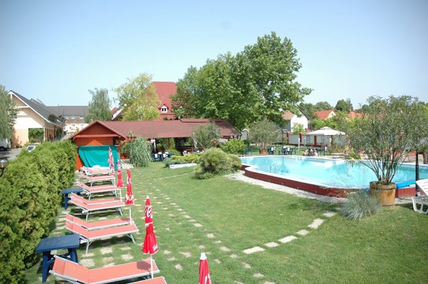 Our Pension and Restaurant awaits its guests along main road 65, at Honv�d street 73, in a cozy environment, only 1500 meters away from highway M7. The area of the pension covers 8000 m2 in size, and it is located ca. 3,5 Kms away from Lake Balaton.
