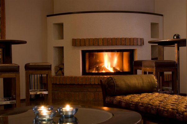 The Rogner Hotel & Spa Lotus Therme among others features an indoor and an outdoor pool, a brand new curative water pool (with original Hev�z thermal water) as well as a 20 m&sup2; relax-bath.