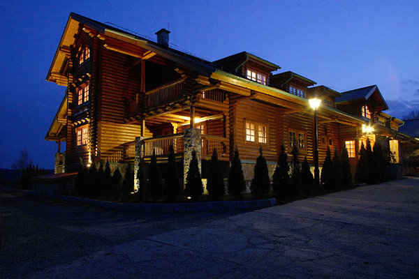You are awaited in the Szent Orbn Forest Wellness Hotel in Nagyrtspuszta located in one of Hungaries most beautiful surroundings in the Brzsny Hills in the middle of the National Park.