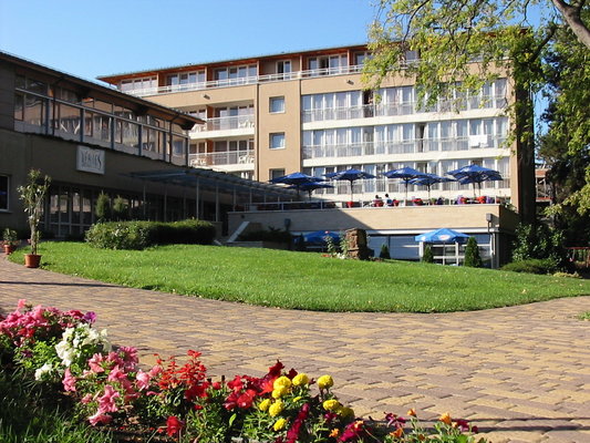 You are always welcome to spend a wonderful time in the 4 star V�rtes Konferencia & Wellness Hotel throughout the year. Only 5 minutes walk. It's not so much if you want to go to the city or to the beach.